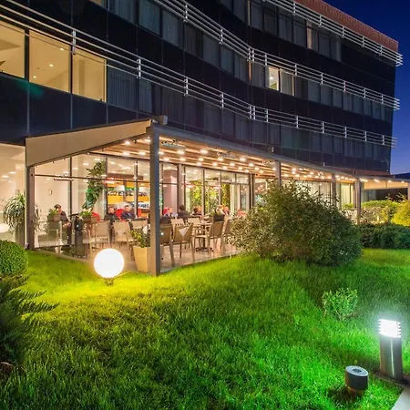 Western Premier Ark Hotel