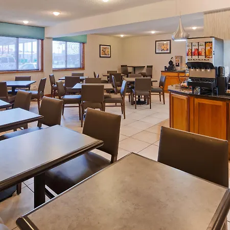 普里米尔阿尔克贝斯特韦斯特酒店 4* 地拉那