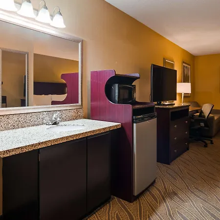 普里米尔阿尔克贝斯特韦斯特酒店 4* 地拉那