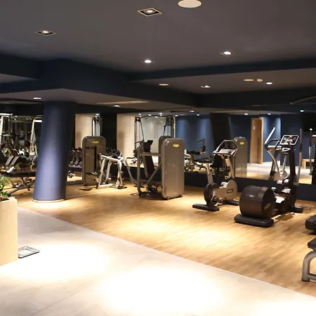Western Premier Ark Hotel 4*