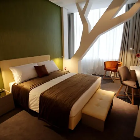 Hotel Western Premier Ark 4*