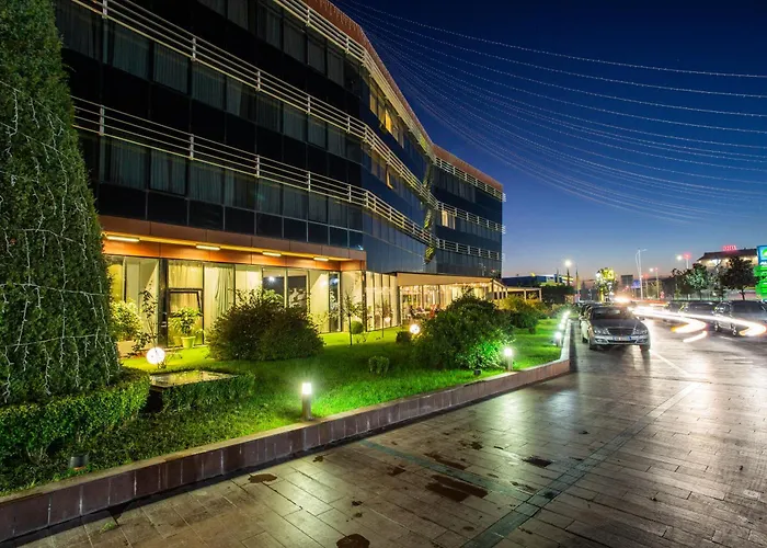 Western Premier Ark Hotel 4*