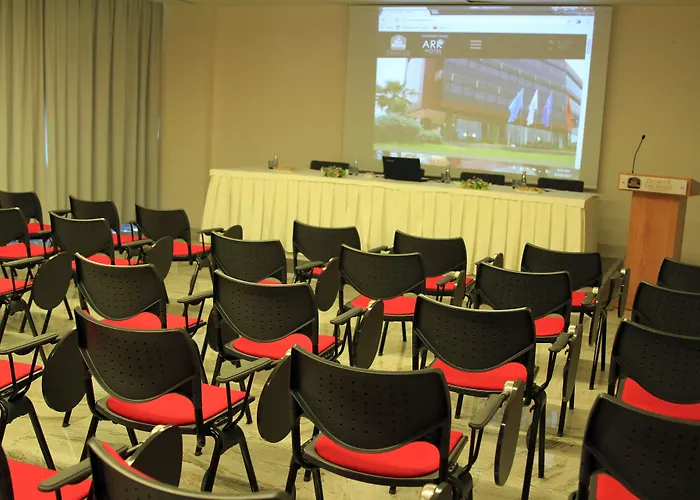 Western Premier Ark Hotel 4*