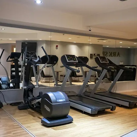 Otel Western Premier Ark Tiran