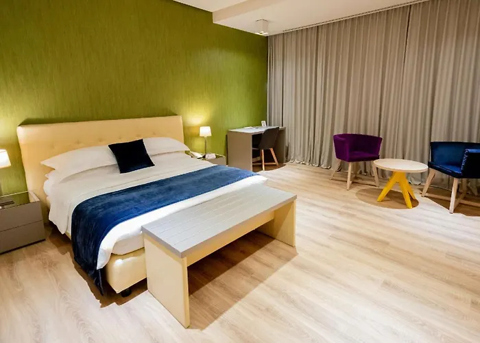 Hotell Western Premier Ark 4*